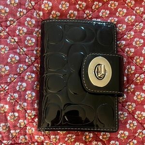 Coach Black Patent Leather Turnlock Card Wallet